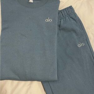 Alo Yoga Accolade Set